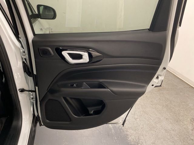 Used 2025 Jeep Compass Limited w/ Sun & Sound Group image 29