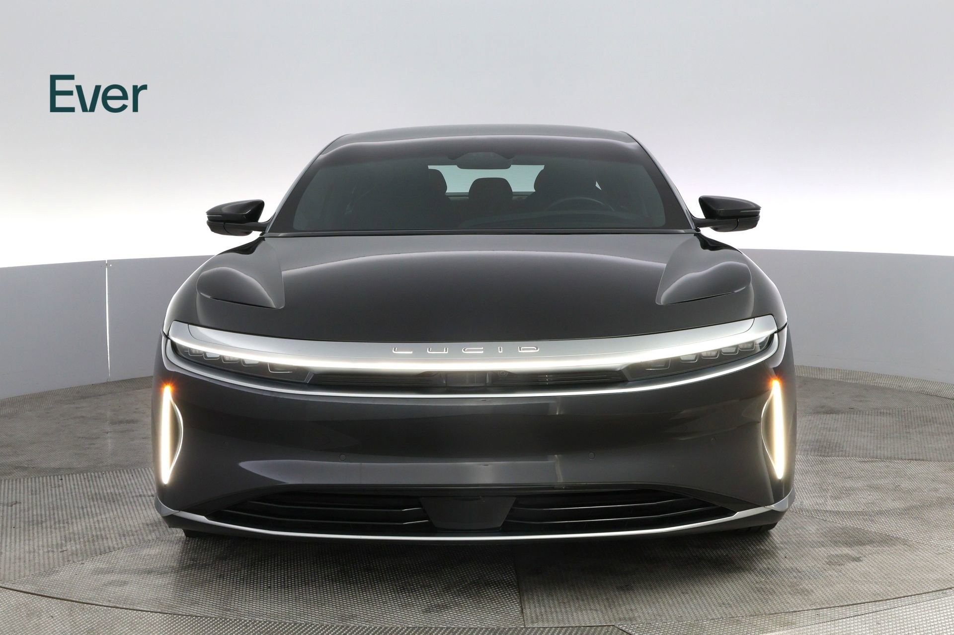 Used 2023 Lucid Air Touring image 3