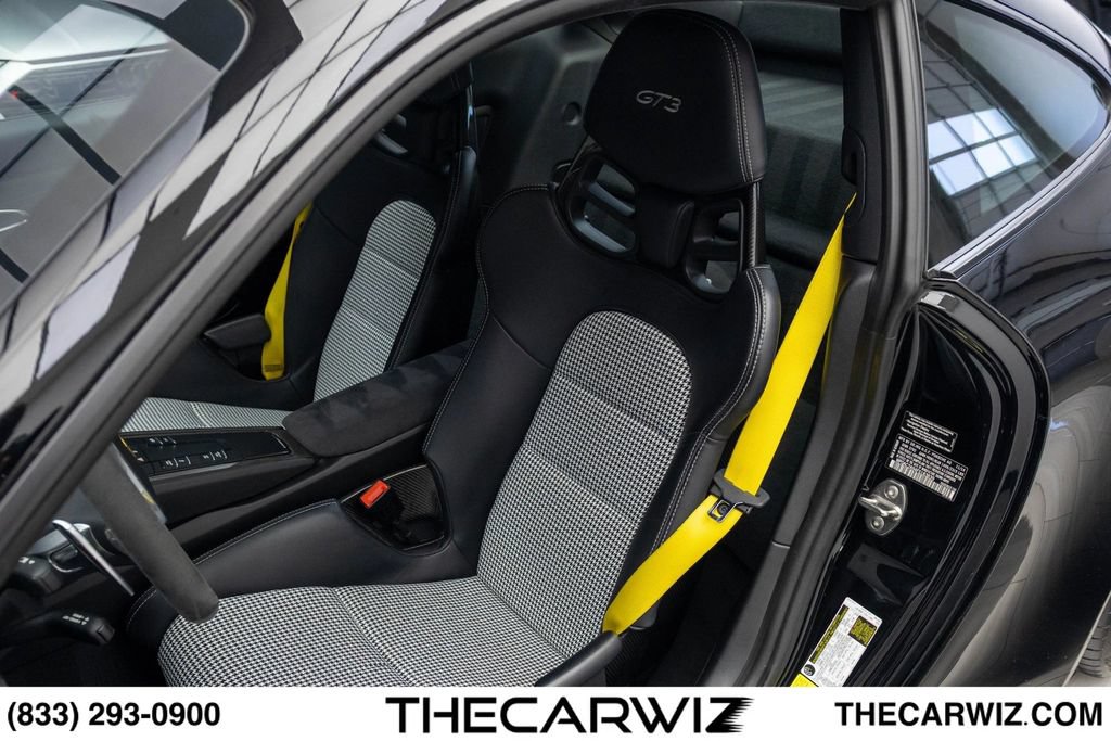 Used 2015 Porsche 911 GT3 RWD image 48