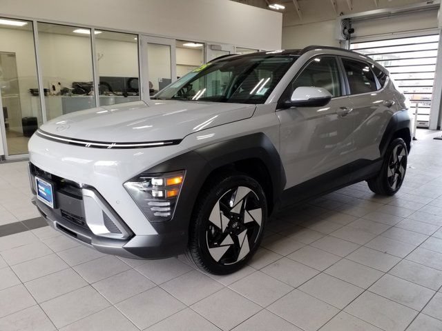 Certified 2025 Hyundai Kona Limited AWD/4WD image 2