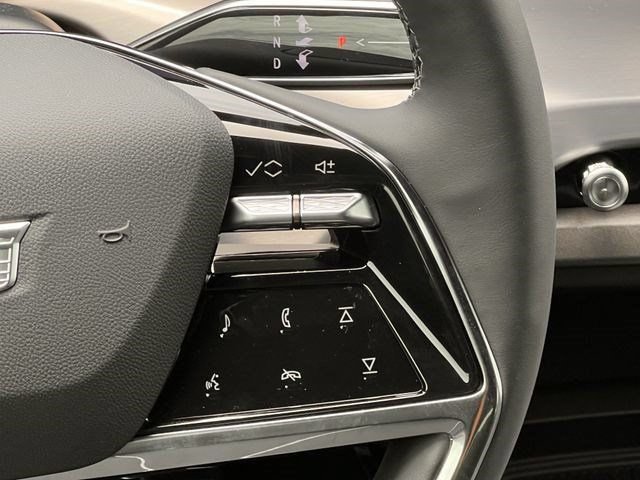 New 2027 Cadillac Vistiq Luxury AWD/4WD image 13