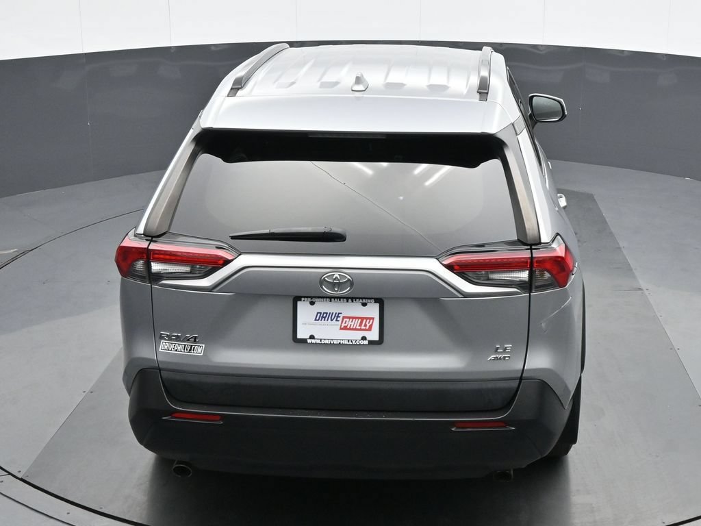 Used 2020 Toyota RAV4 LE w/ All Weather Liner Package AWD/4WD image 20