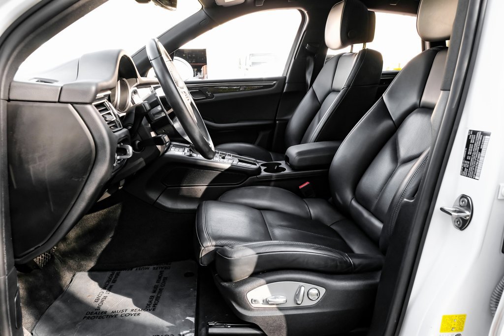 Used 2021 Porsche Macan image 3