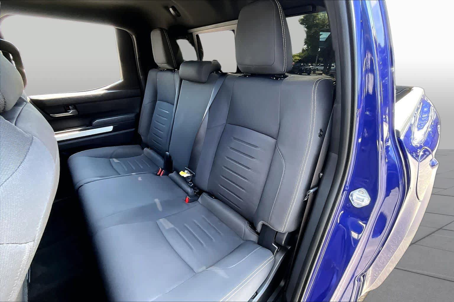 Used 2024 Toyota Tacoma TRD Sport w/ TRD Sport Upgrade Package AWD/4WD image 19