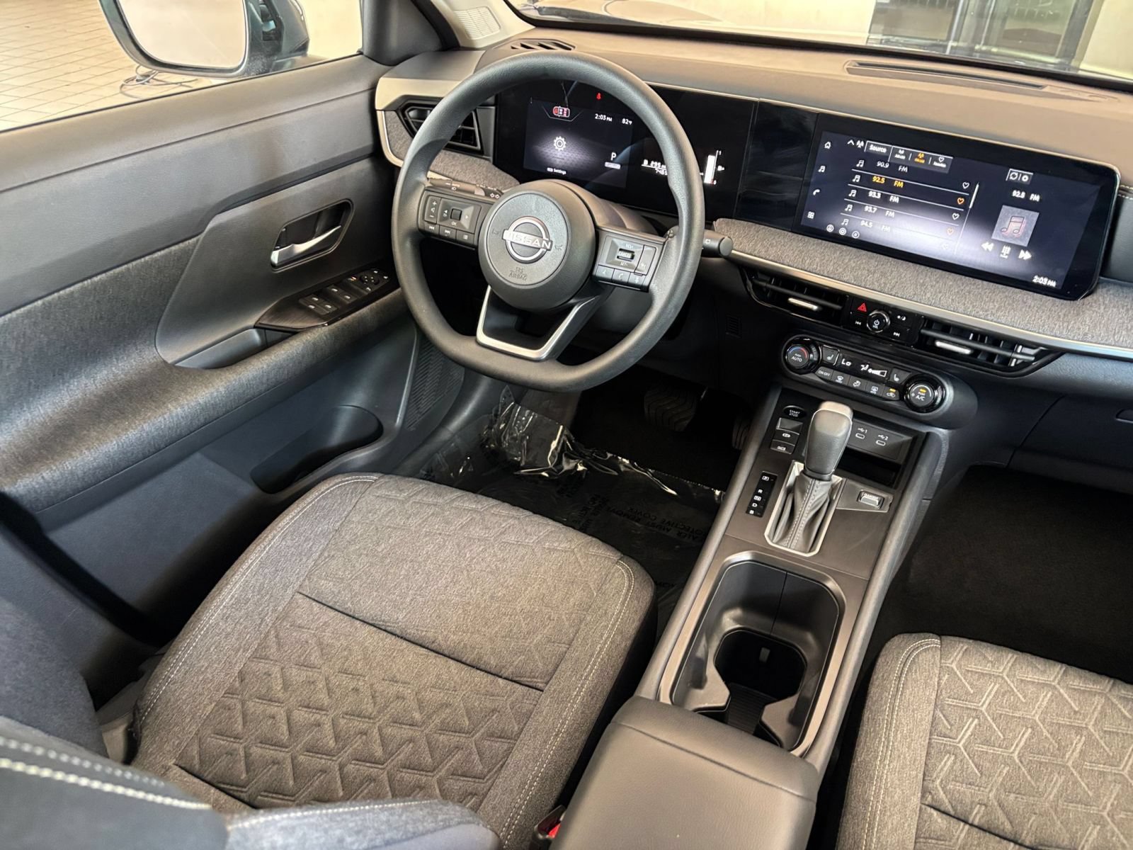 Used 2026 Nissan Kicks SV w/ Cold Weather Package FWD image 33