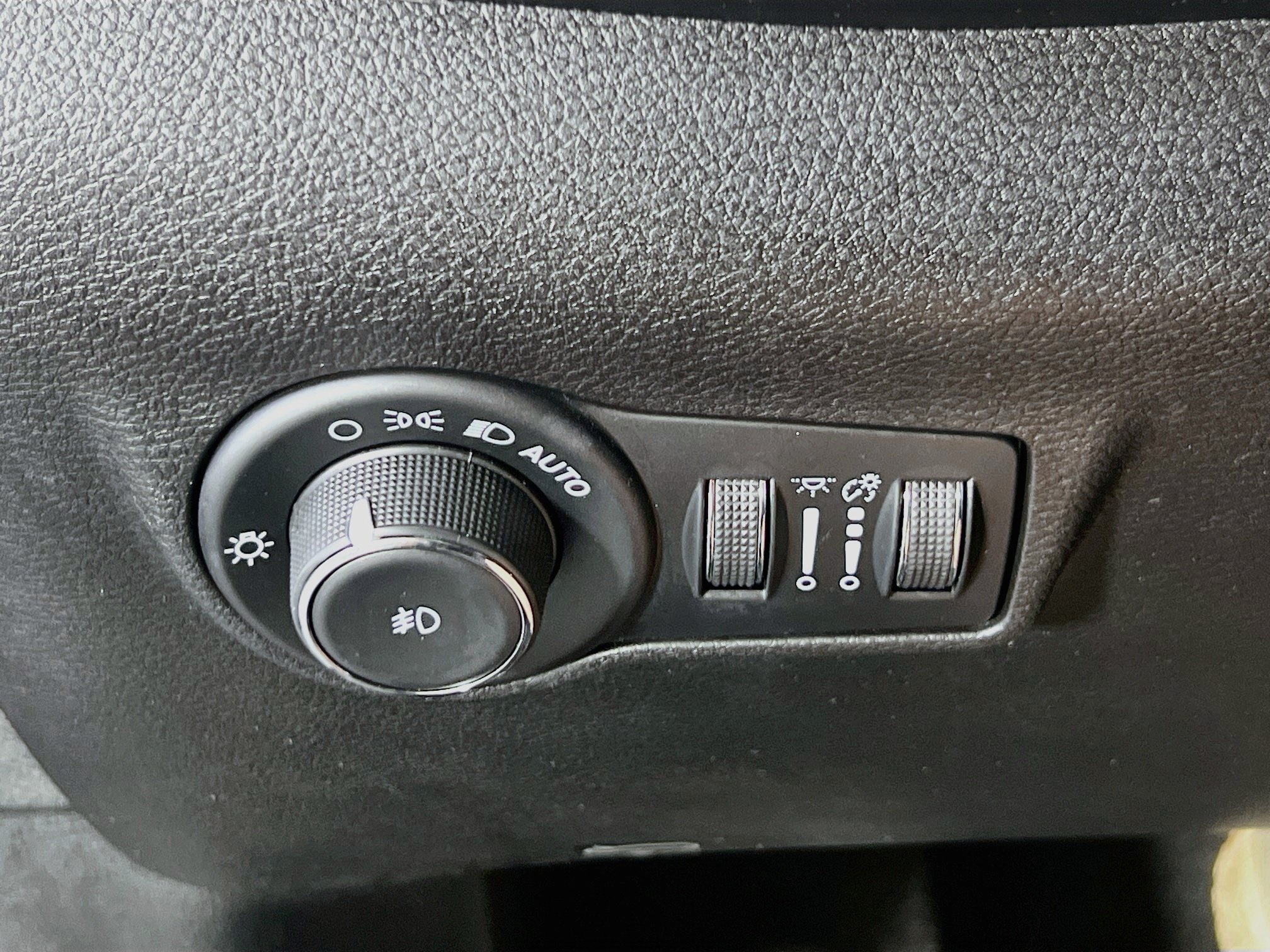 Used 2022 Jeep Compass Limited w/ Elite Group AWD/4WD image 10