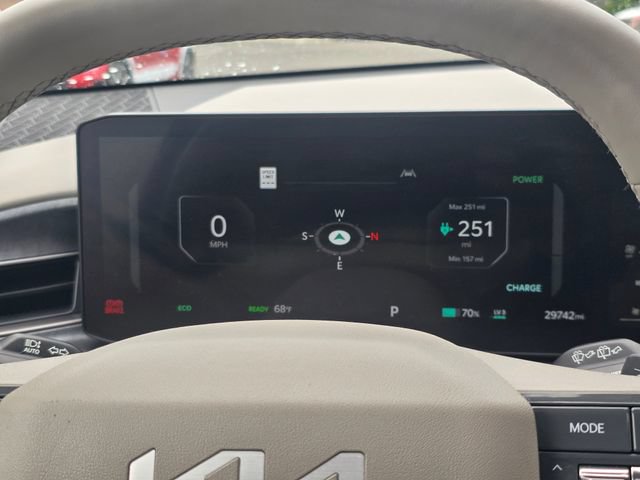 Certified 2024 Kia EV9 Wind AWD/4WD image 28