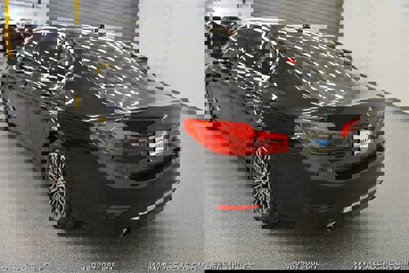 Used 2018 BMW 530e image 12