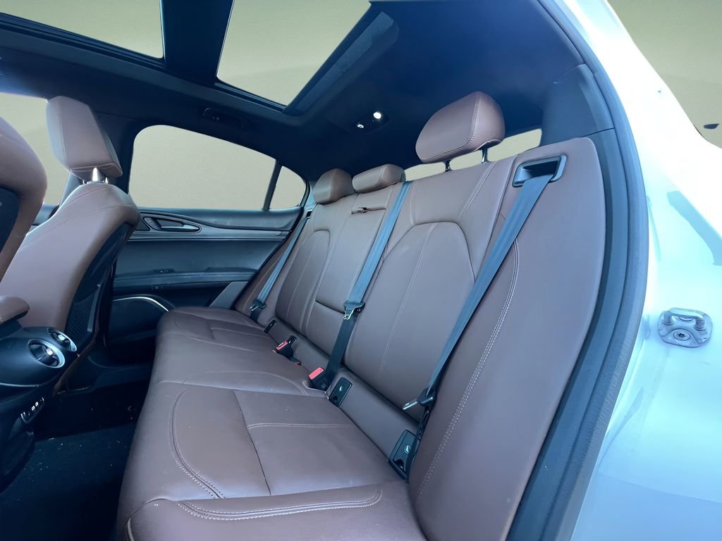 Used 2023 Alfa Romeo Stelvio Ti w/ Active Assist Plus Package image 21