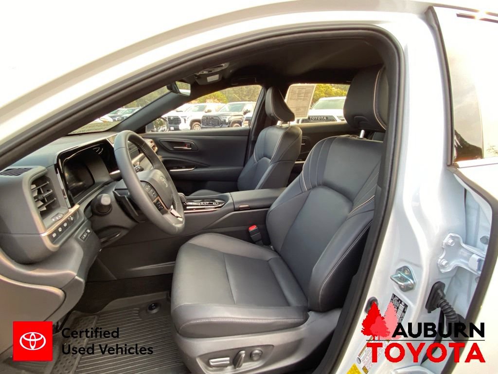 Certified 2026 Toyota Crown Signia AWD/4WD image 33