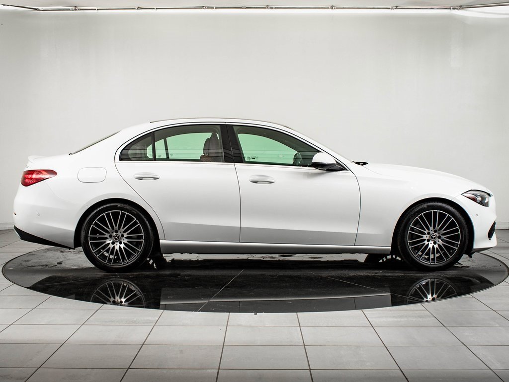 Used 2022 Mercedes-Benz C 300 4MATIC Sedan image 11