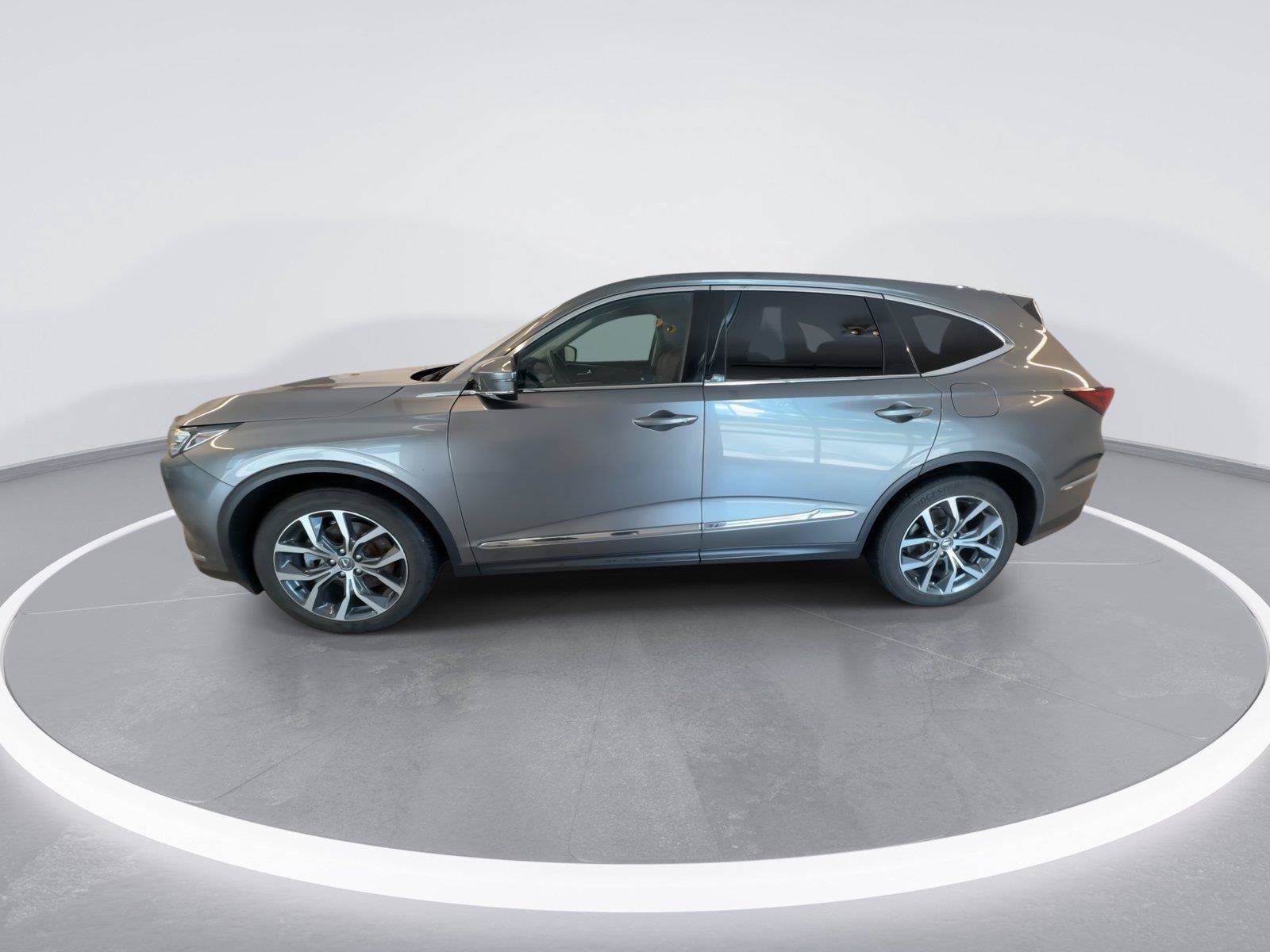 Used 2024 Acura MDX SH-AWD w/ Technology Package image 5