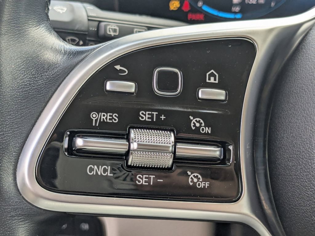 Certified 2023 Mercedes-Benz GLA 250 w/ Premium Package image 11