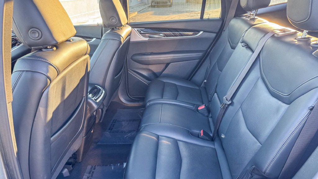 Used 2024 Cadillac XT6 Premium Luxury FWD image 22