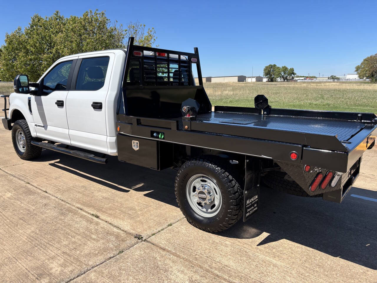 Used 2019 Ford F250 XL w/ Power Equipment Group image 8