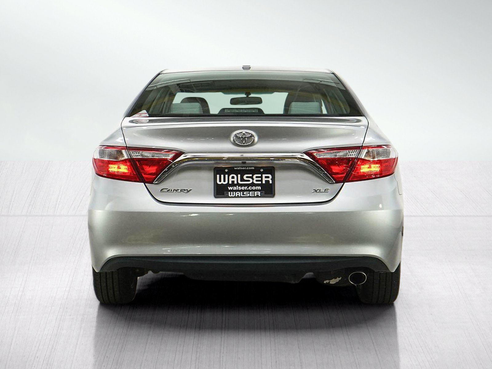 Used 2017 Toyota Camry XLE w/ Protection Package (Q2) FWD image 4