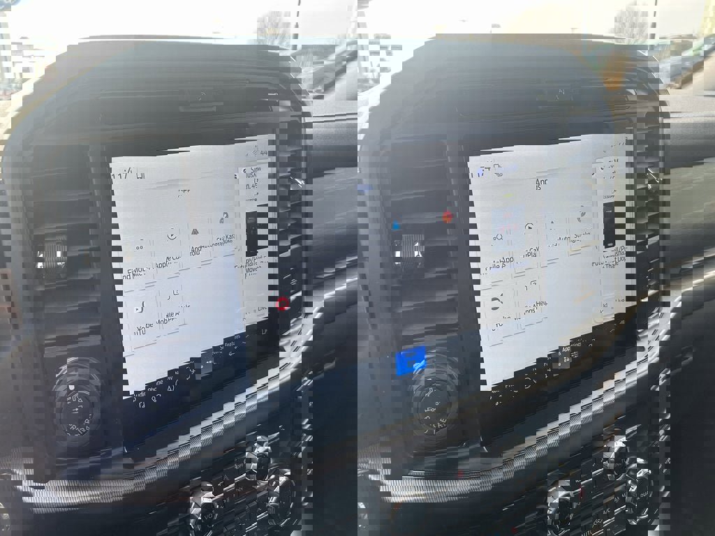 New 2026 Ford F150 Lariat w/ Equipment Group 502A High image 25