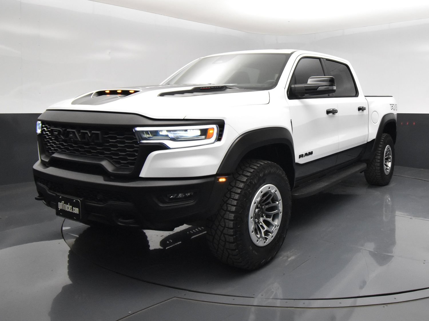 Used 2026 RAM 1500 RHO w/ RHO Level 1 Equipment Group AWD/4WD image 2