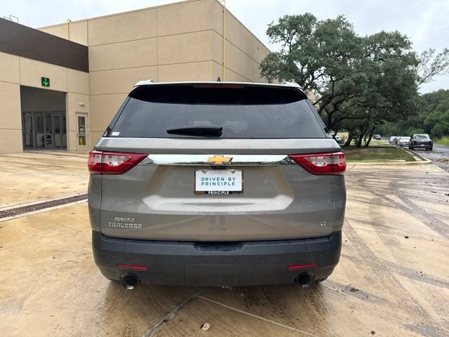 Used 2018 Chevrolet Traverse LT FWD image 3