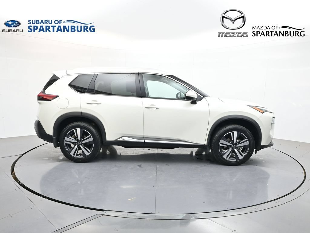 Used 2023 Nissan Rogue SL FWD image 9
