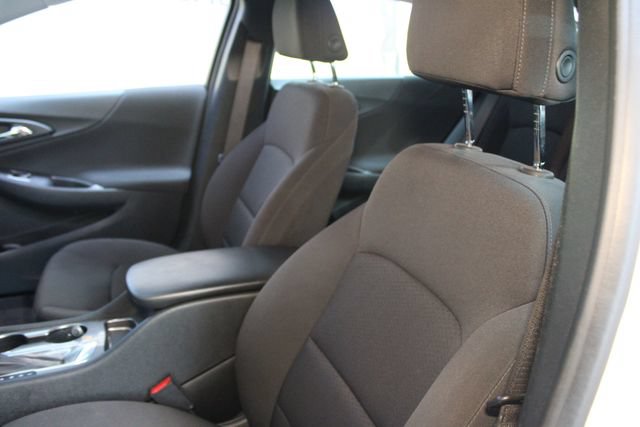 Used 2020 Chevrolet Malibu LS FWD image 16