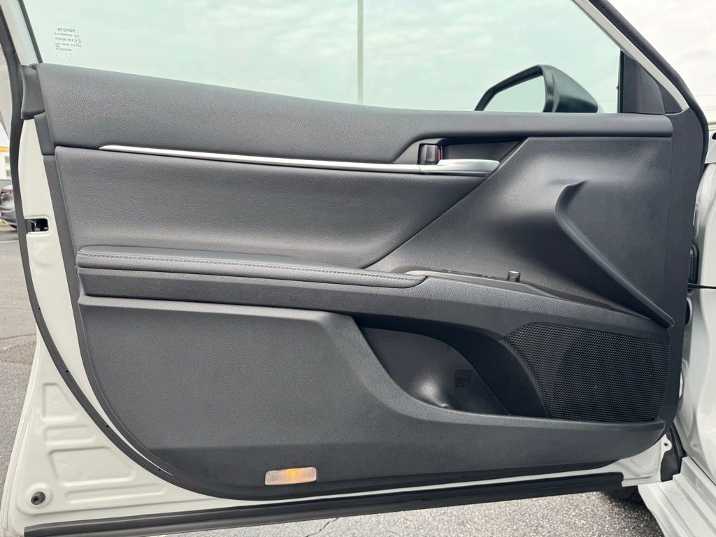 Used 2024 Toyota Camry XSE image 11