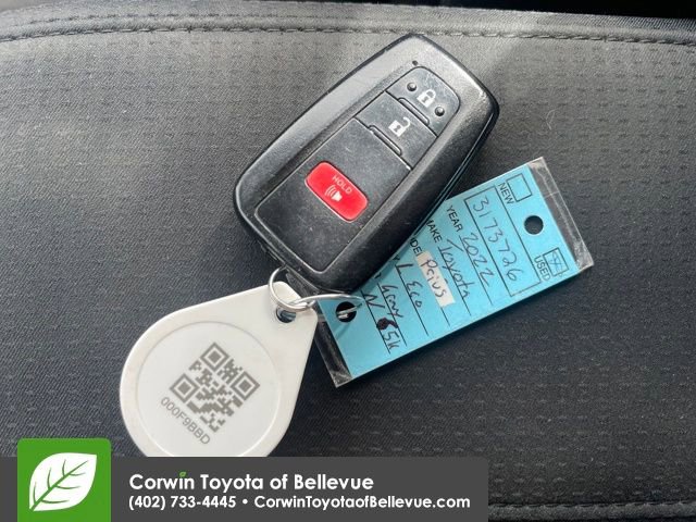 Used 2022 Toyota Prius L Eco image 23