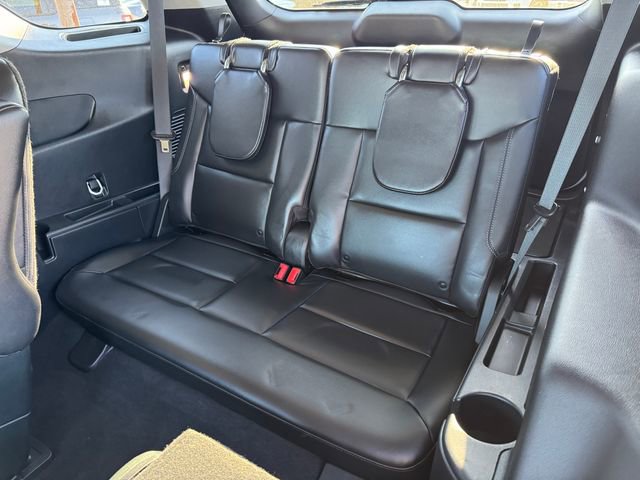 Used 2023 Ford Explorer XLT w/ Equipment Group 202A image 18