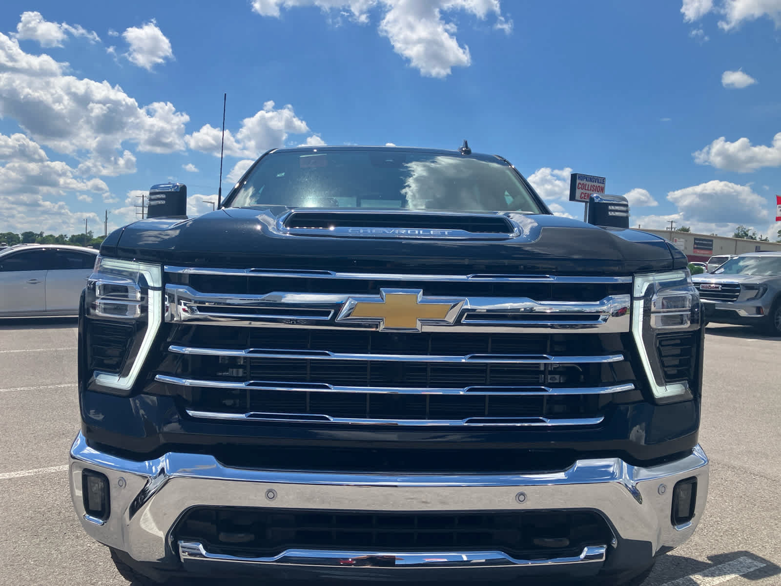 New 2026 Chevrolet Silverado 2500 LTZ w/ LTZ Plus Package AWD/4WD image 2