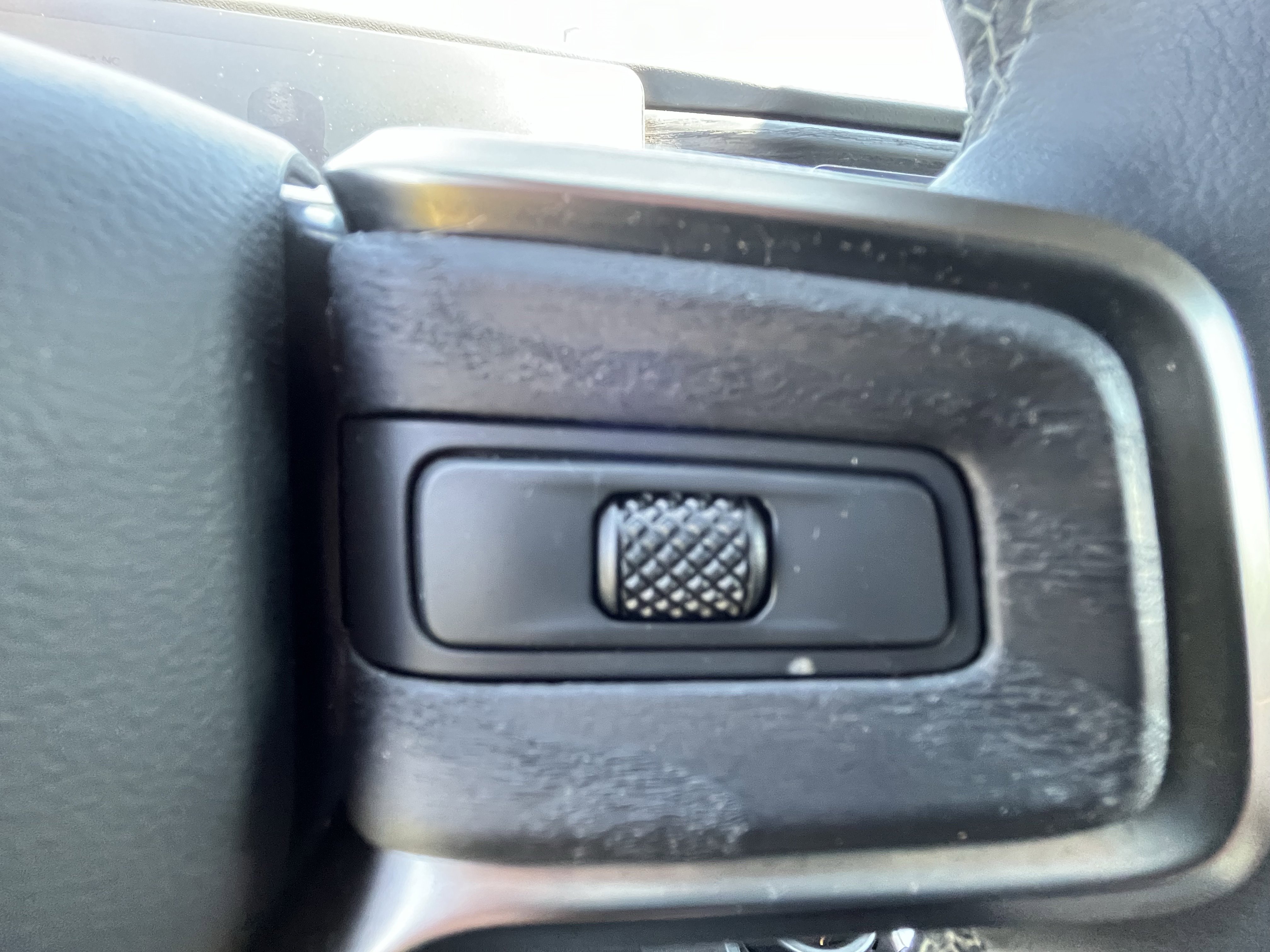 Used 2024 Rivian R1S Adventure AWD/4WD image 18