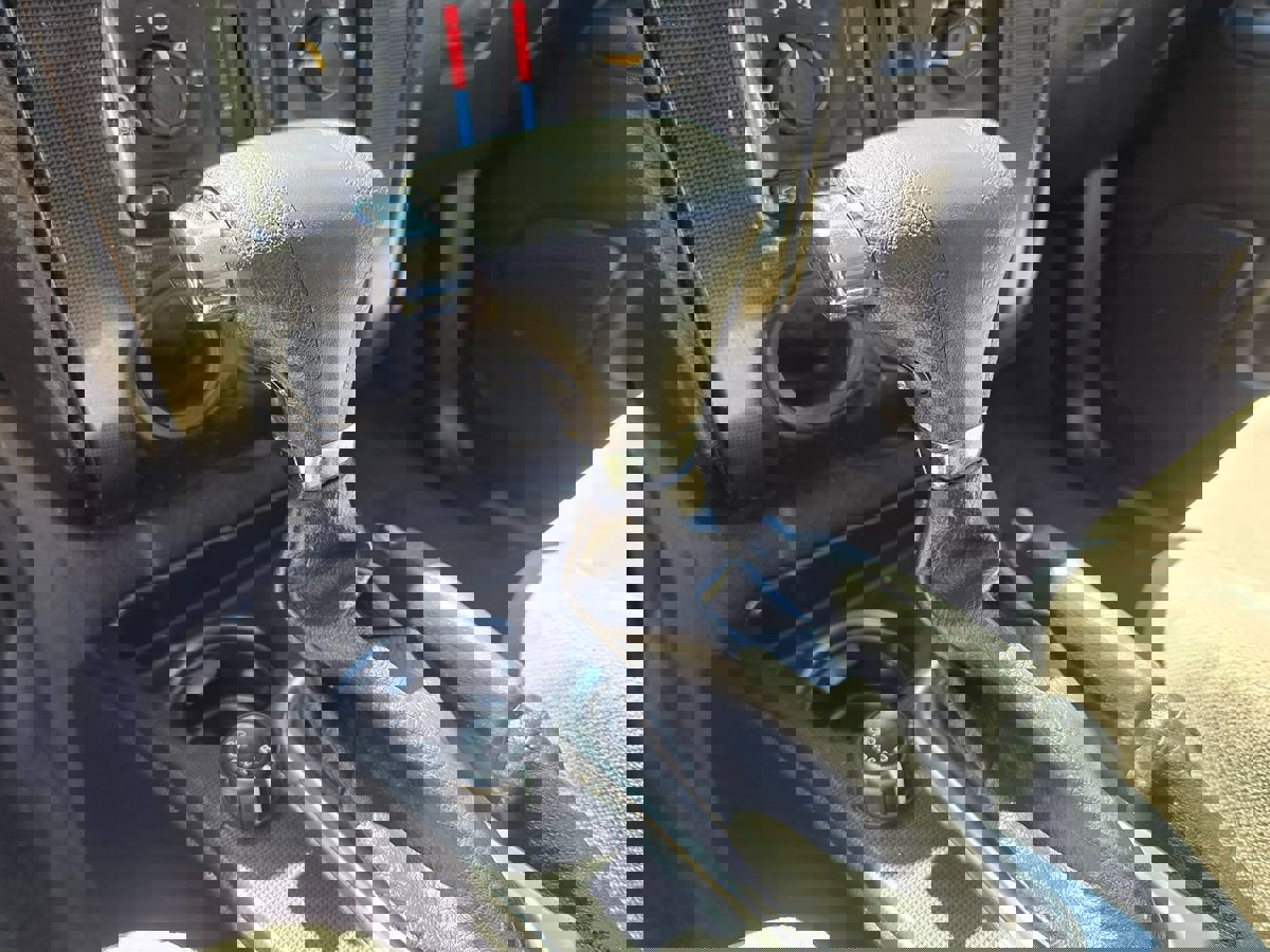 Used 2006 GMC Envoy XL SLE w/ Sle Preferred Equipment Group RWD image 20