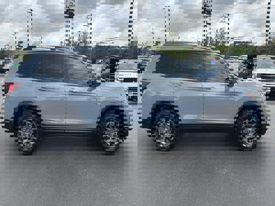 Used 2024 Honda Passport TrailSport image 2