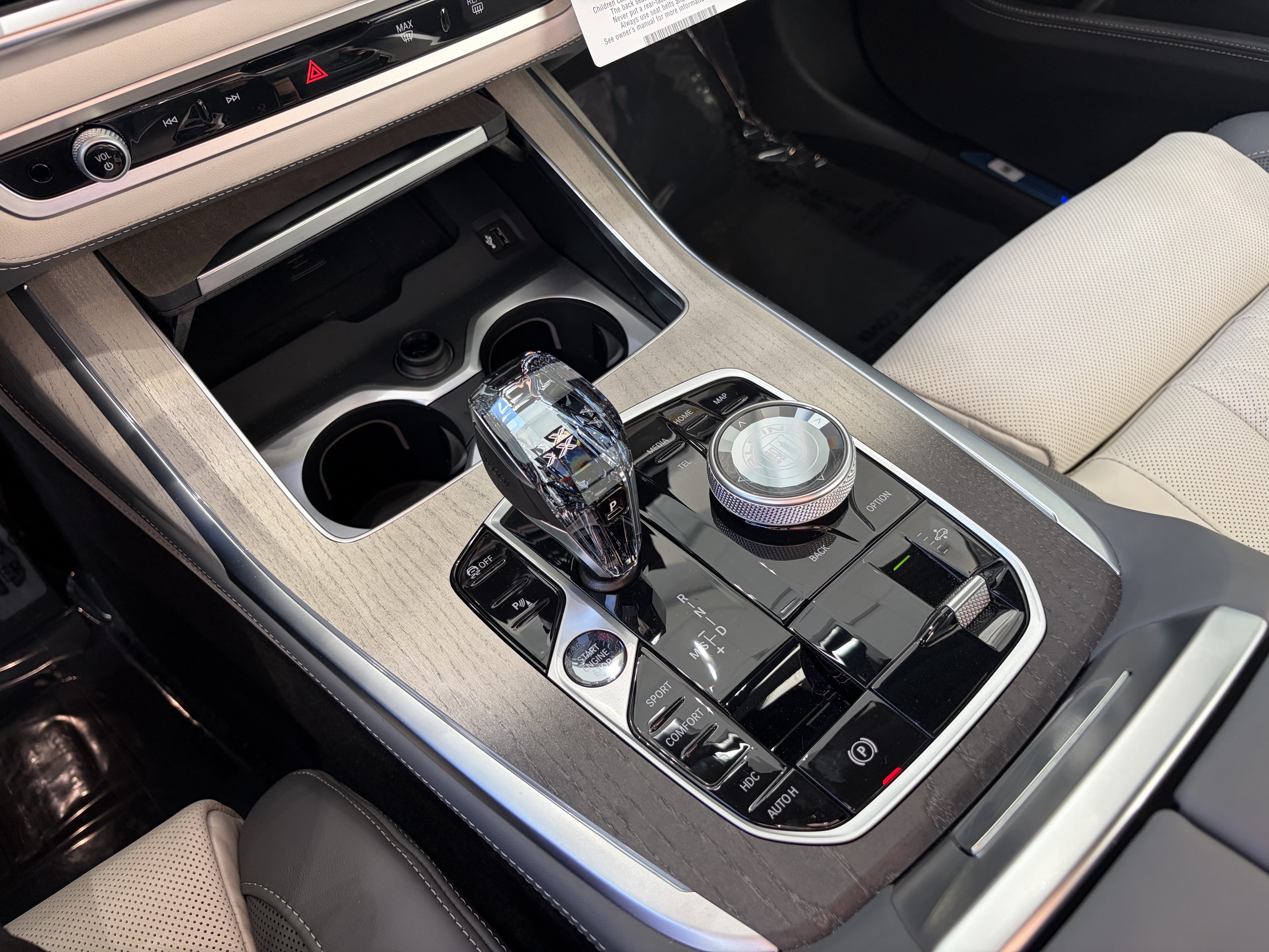 New 2026 BMW ALPINA XB7 AWD/4WD image 12
