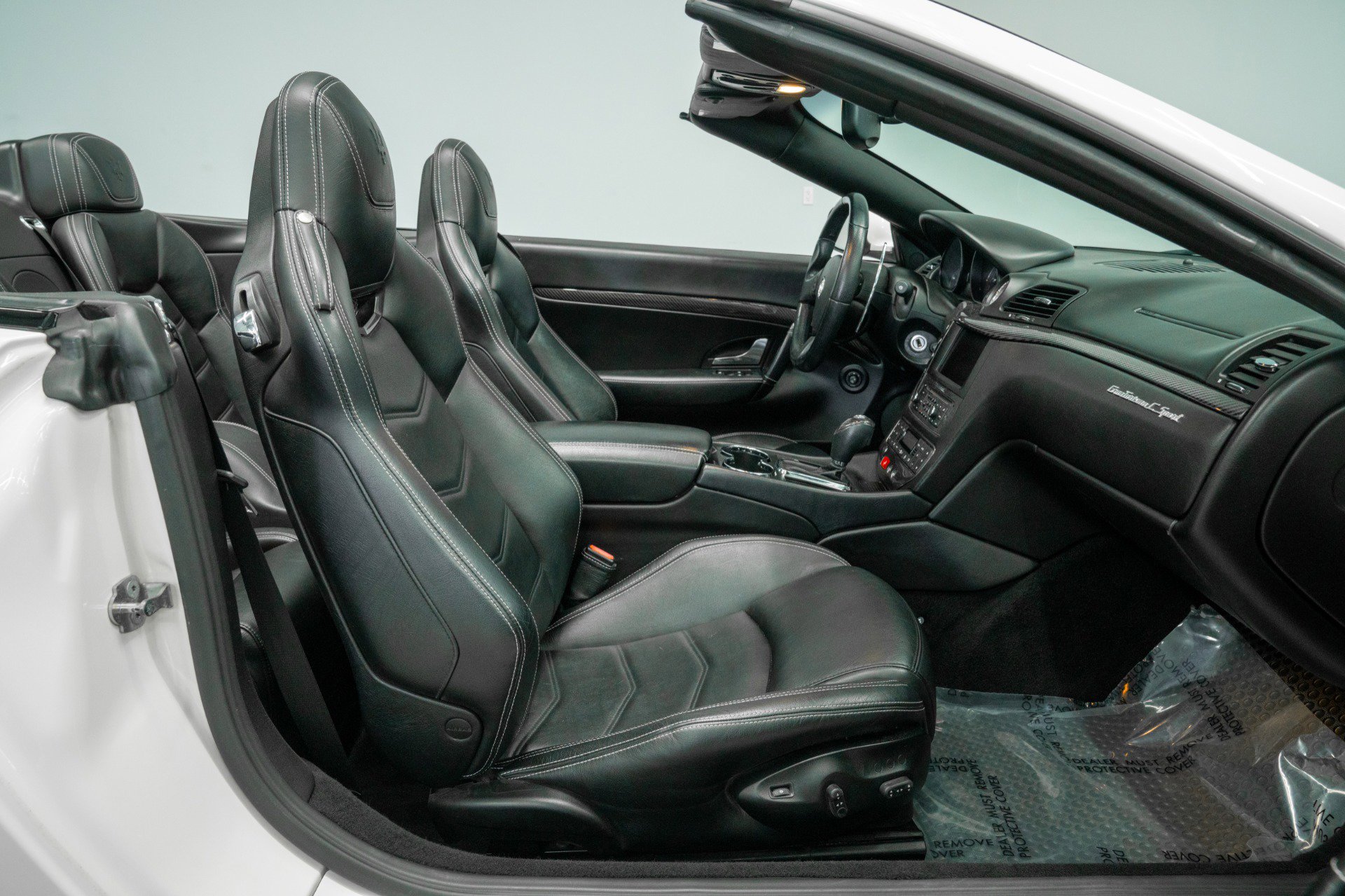 Used 2016 Maserati GranTurismo Sport RWD image 32