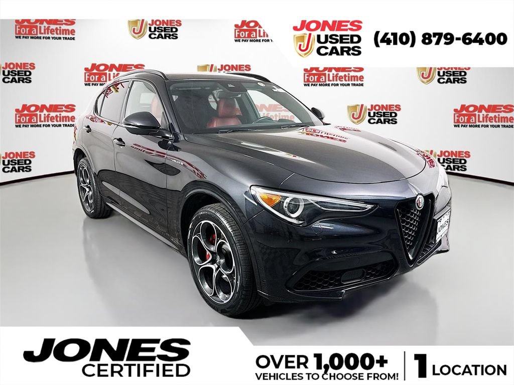 Used 2023 Alfa Romeo Stelvio Veloce AWD/4WD image 1