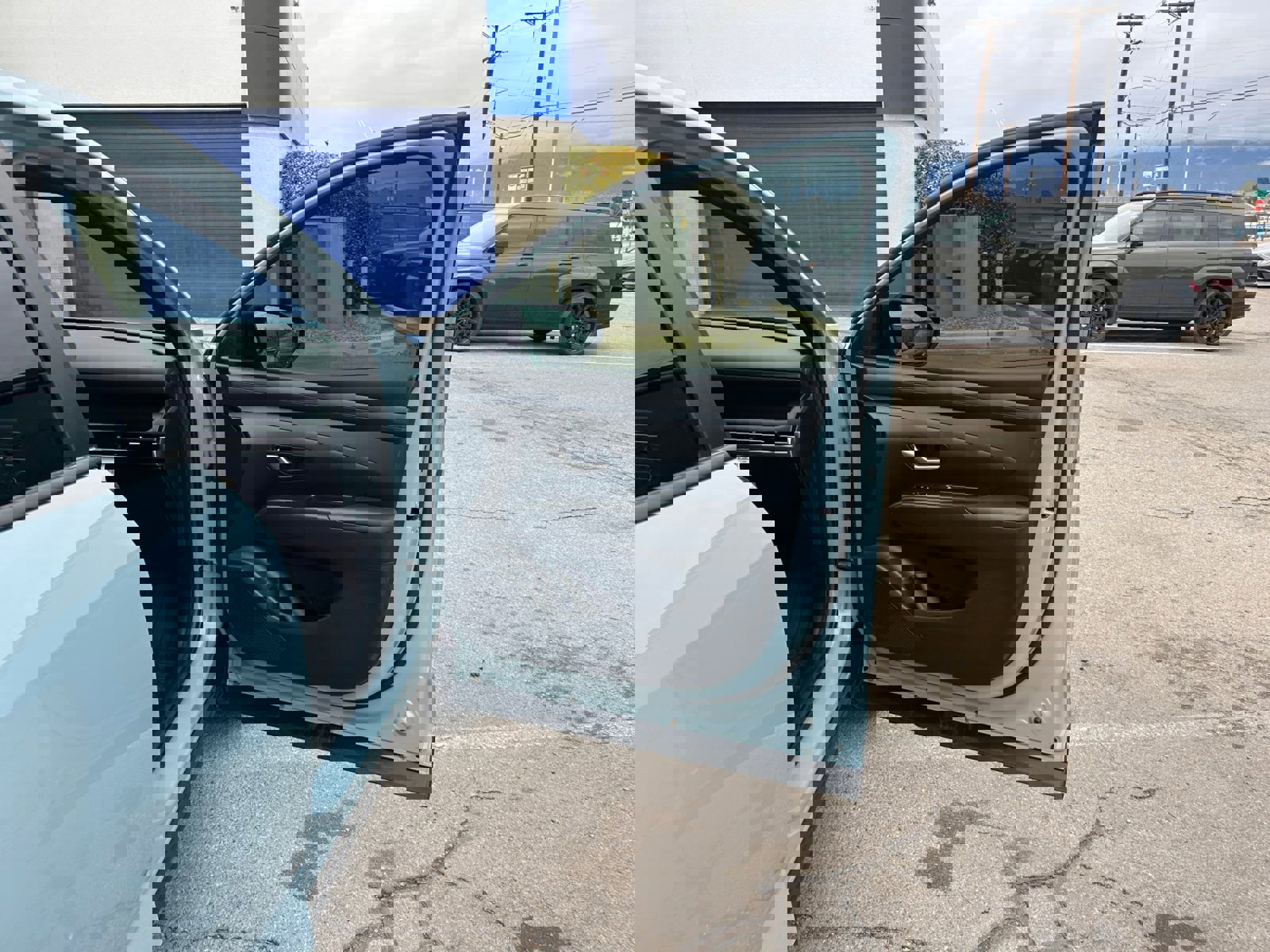 Used 2025 Hyundai Santa Cruz SE image 33