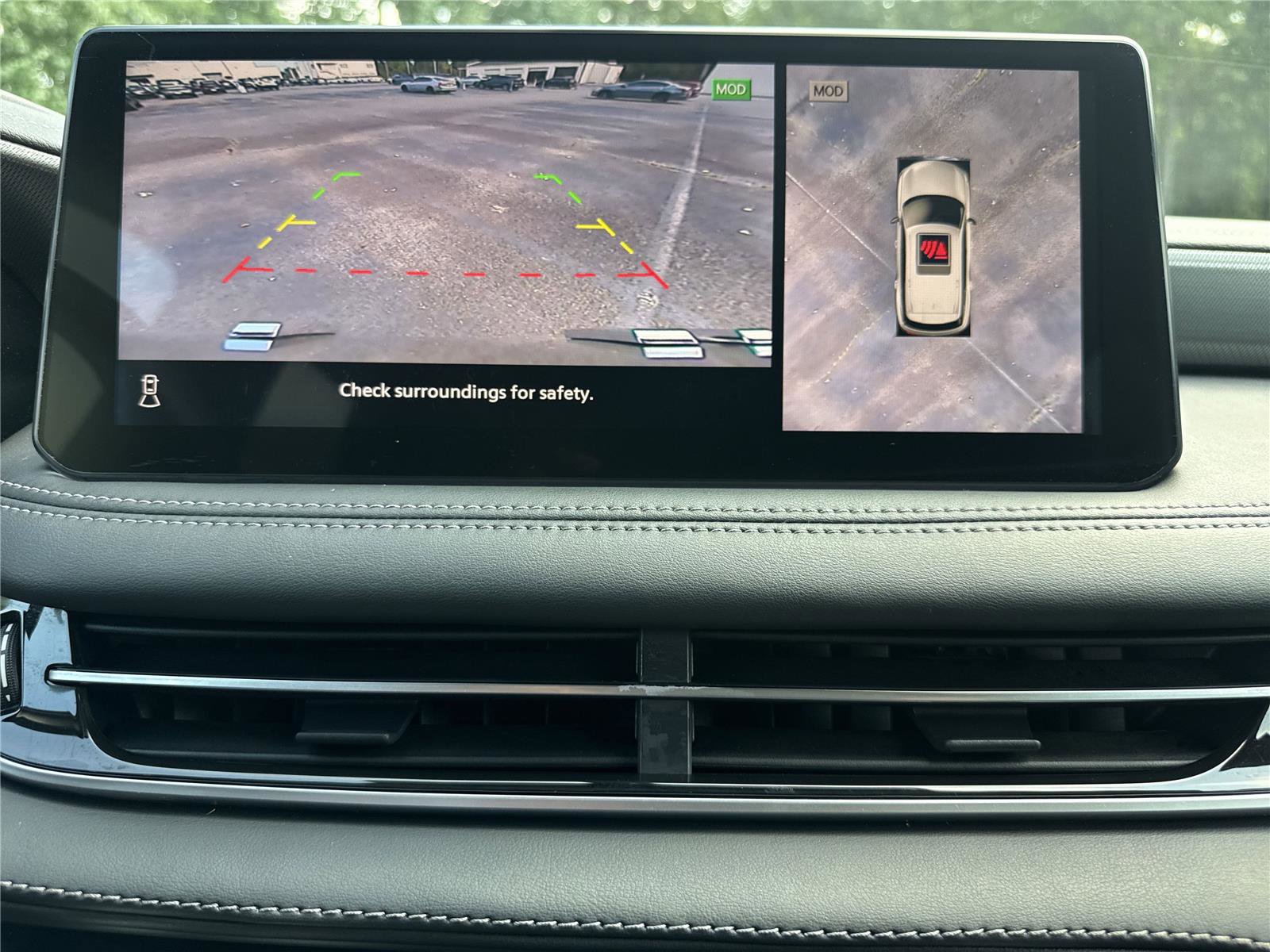 Used 2025 INFINITI QX60 Luxe w/ Vision Package image 19