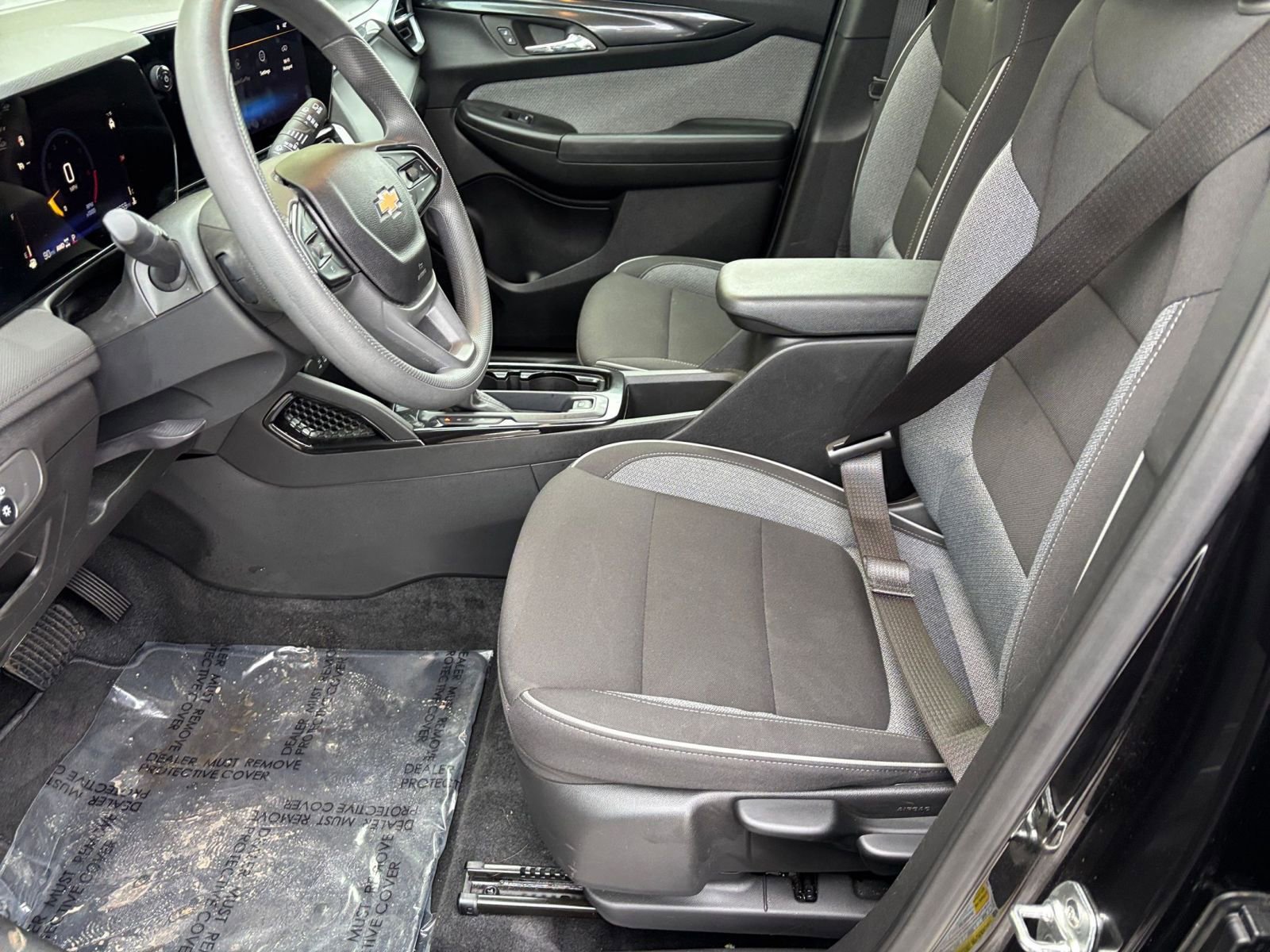 Used 2025 Chevrolet TrailBlazer LT w/ Driver Confidence Package image 23