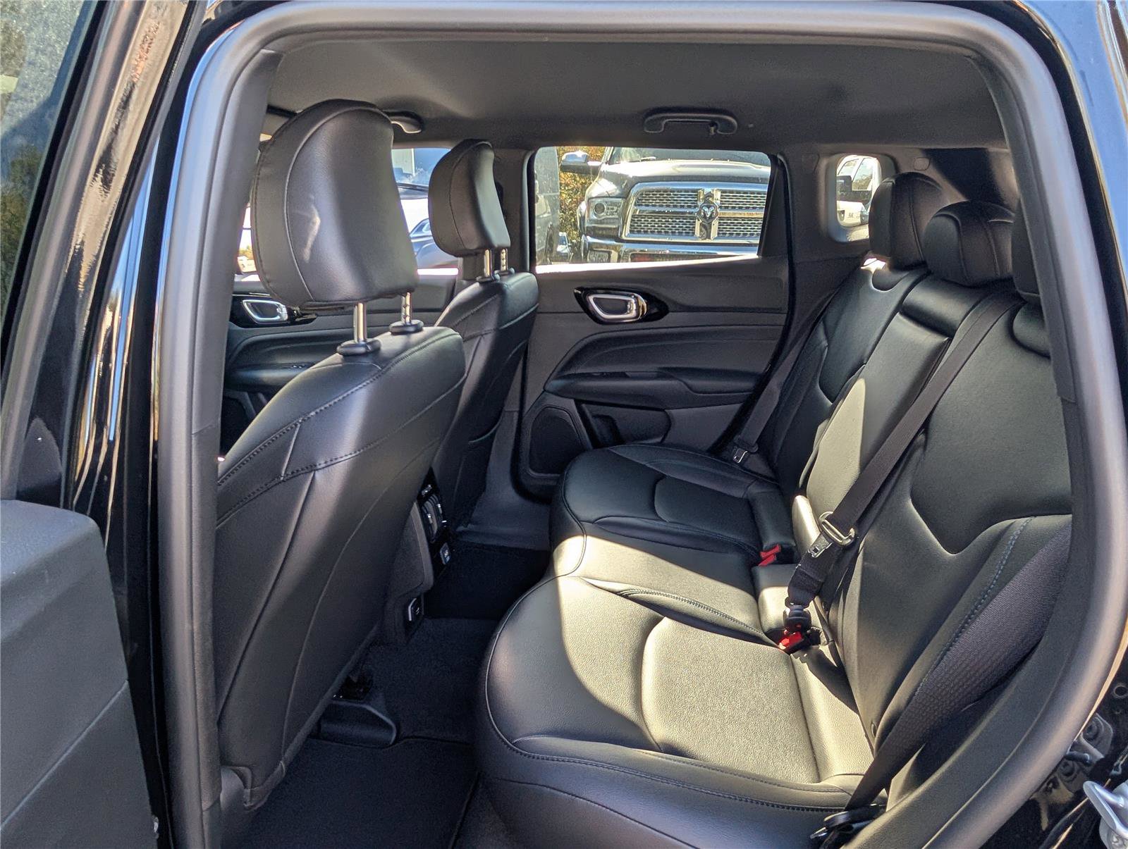 New 2026 Jeep Compass Limited AWD/4WD image 9