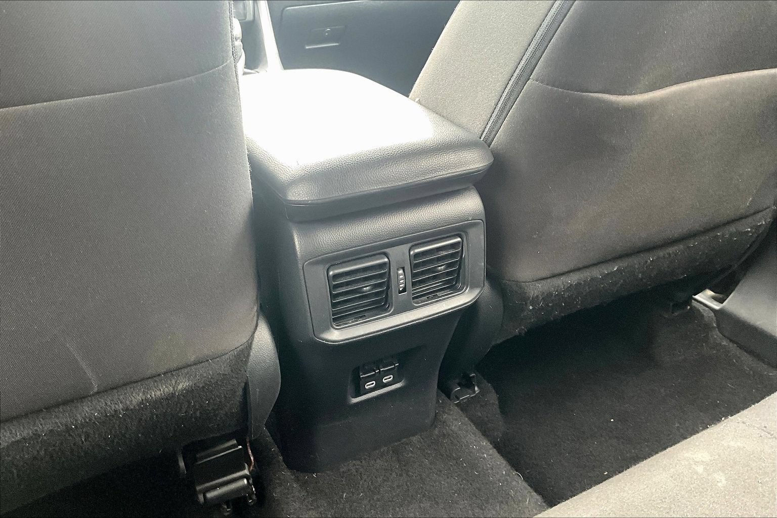 Used 2023 Toyota RAV4 SE AWD/4WD image 11