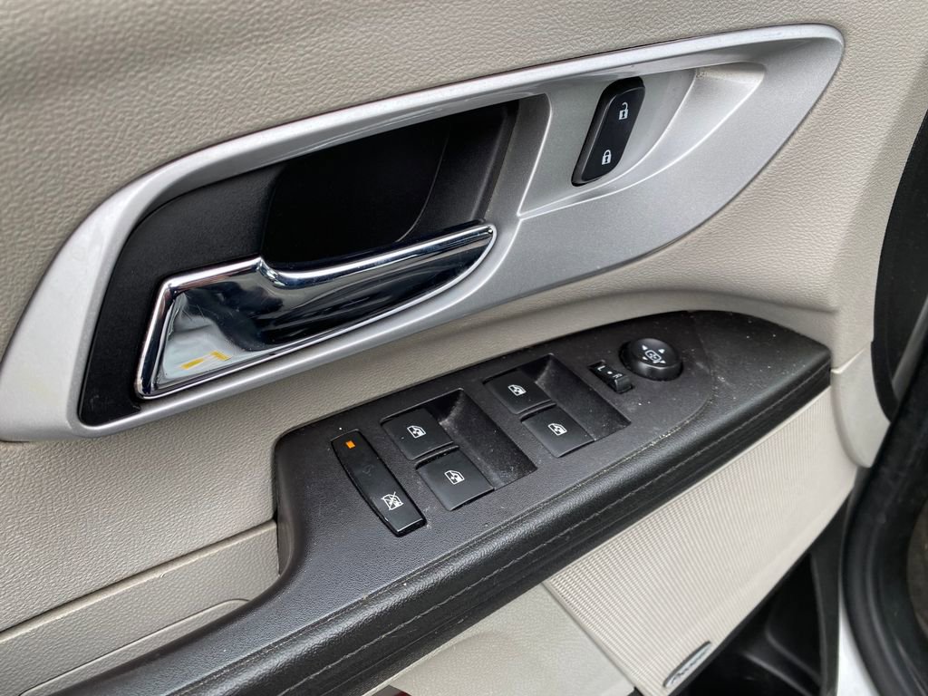 Used 2016 Chevrolet Equinox LT w/ Convenience Package FWD image 13