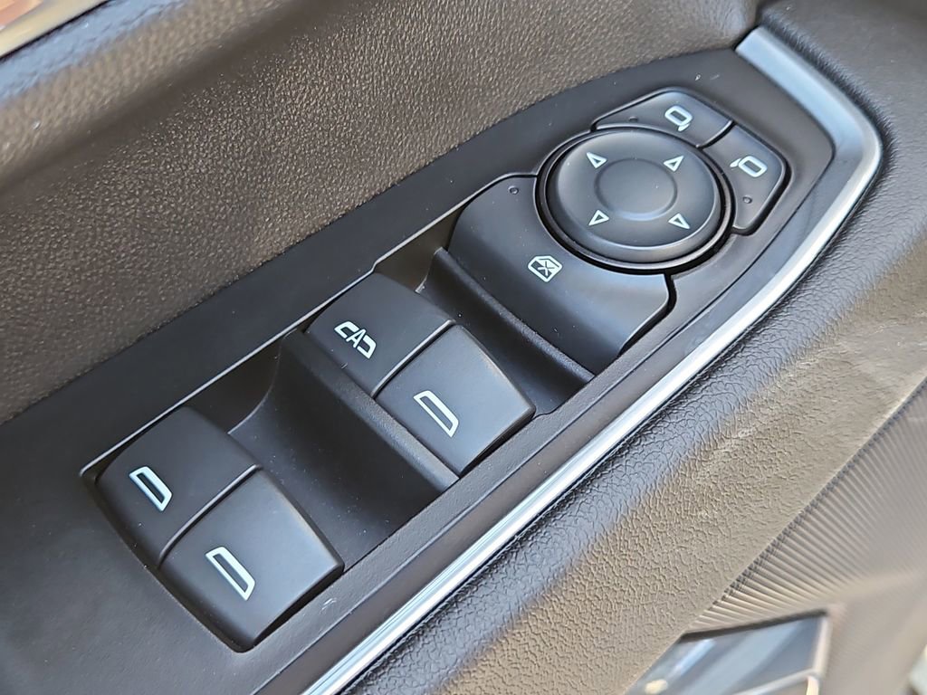 Used 2024 Chevrolet Silverado 3500 LT w/ Convenience Package image 20