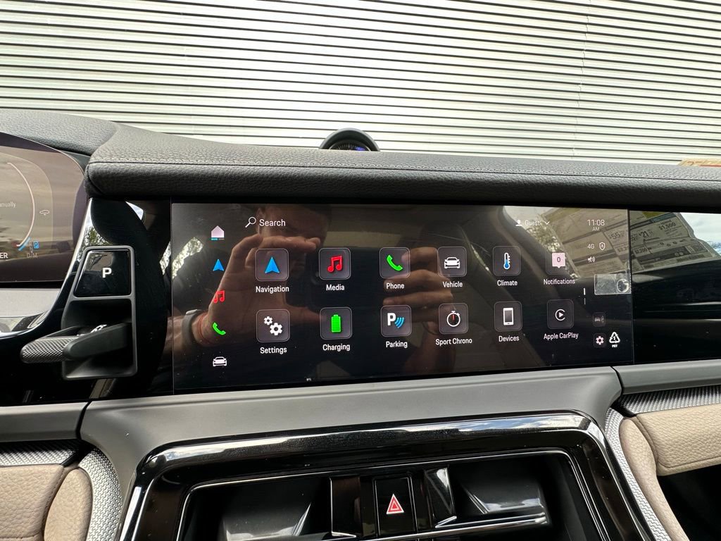 Used 2025 Porsche Panamera 4 image 23