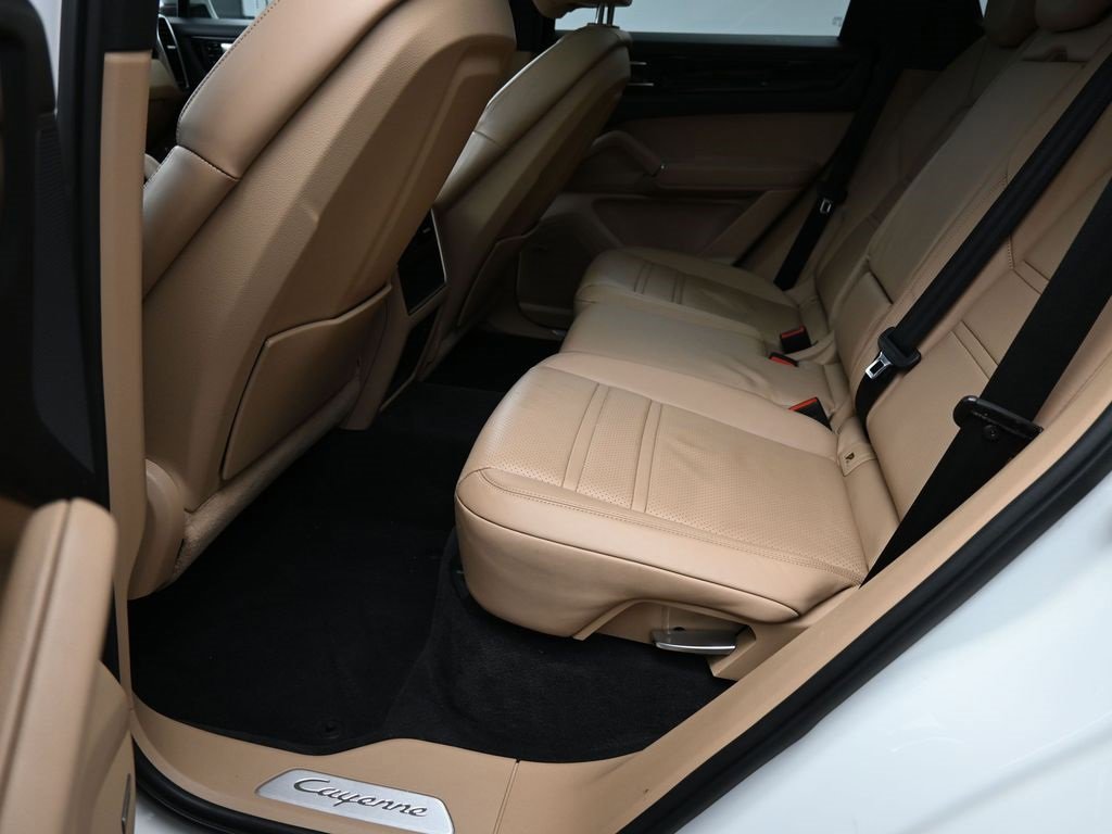 Used 2019 Porsche Cayenne image 22