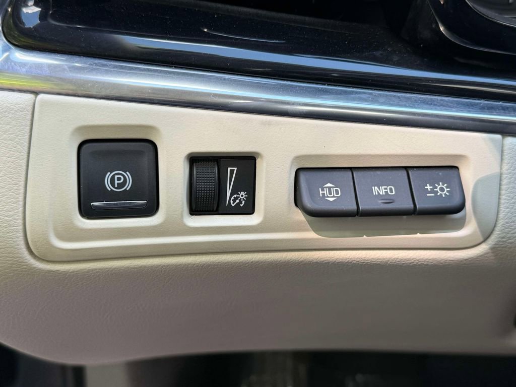 Used 2021 Cadillac XT6 Premium Luxury AWD/4WD image 30