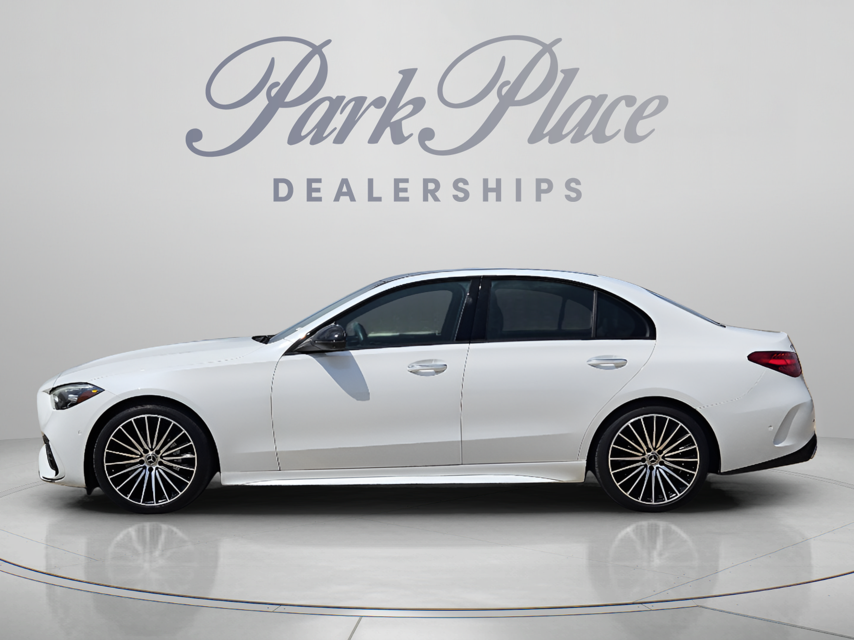 Used 2023 Mercedes-Benz C 300 Sedan image 2