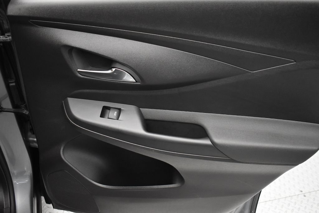 Used 2025 Buick Envista Preferred FWD image 26
