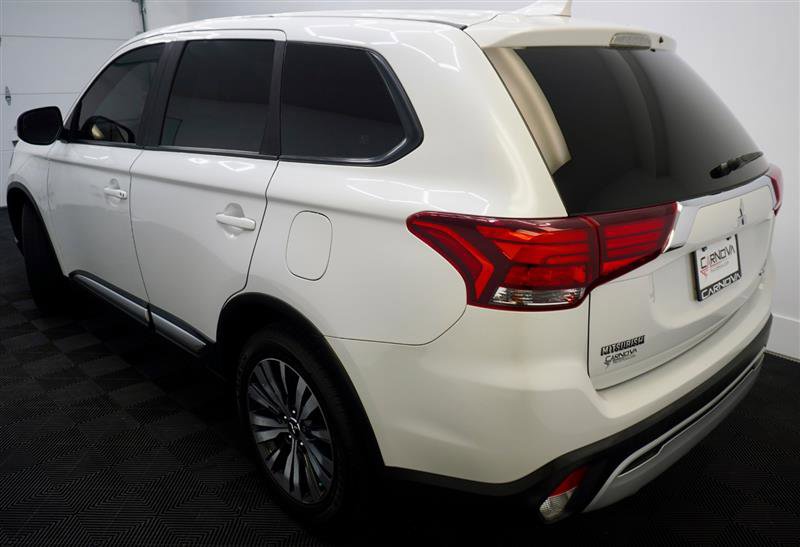 Used 2019 Mitsubishi Outlander SE image 6