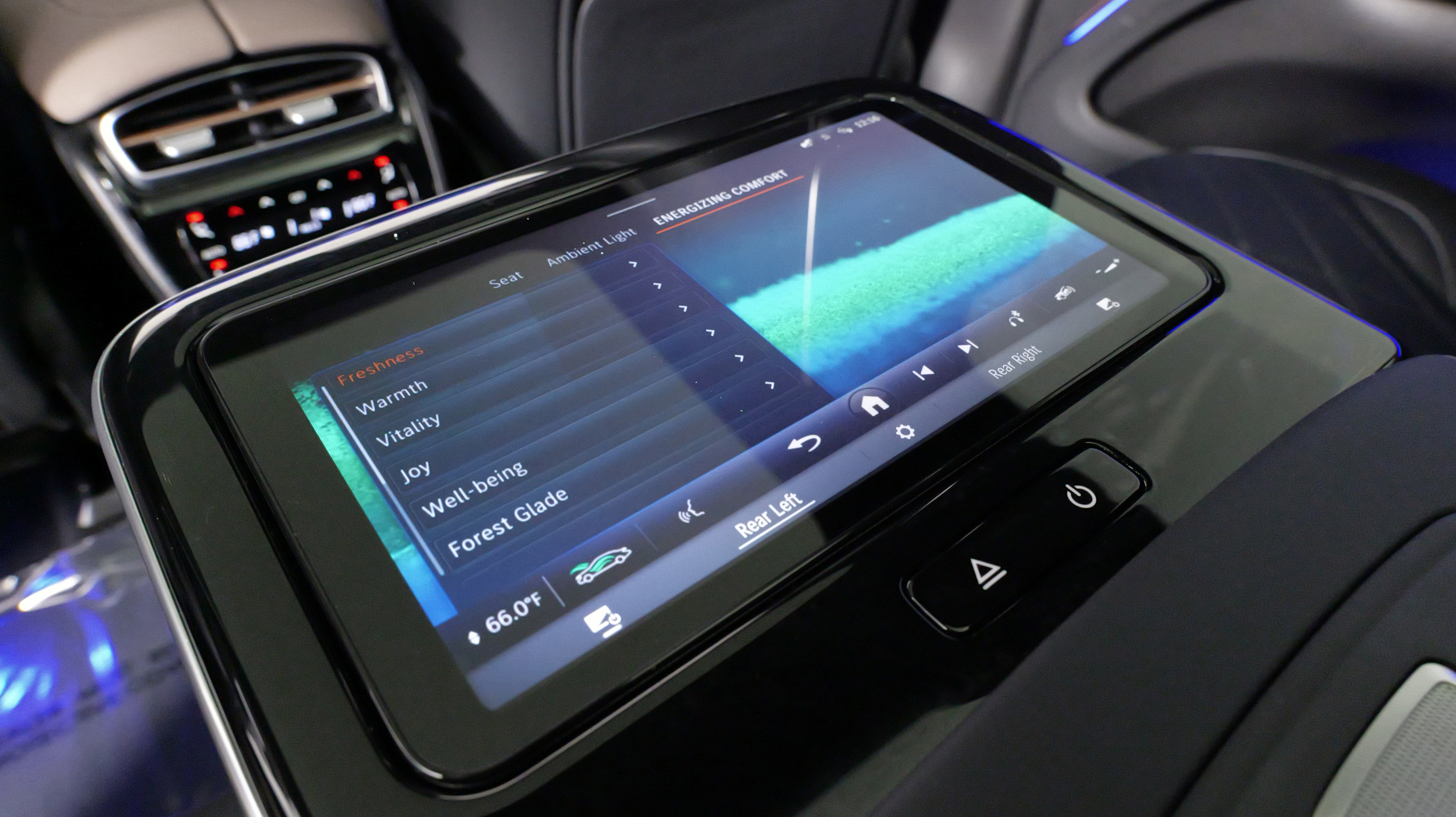 Used 2023 Mercedes-Benz EQS 580 4MATIC SUV image 42