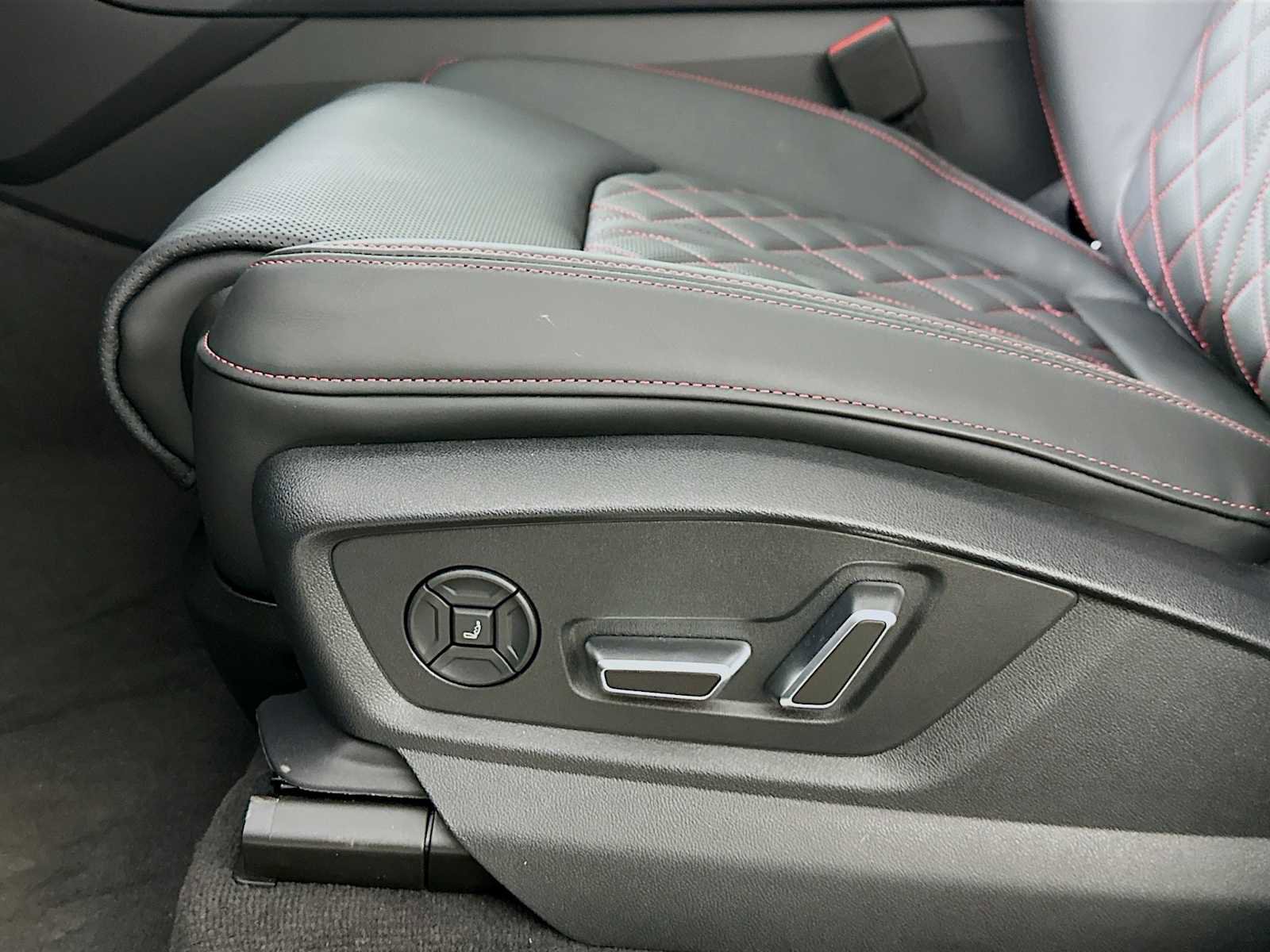 New 2026 Audi Q7 3.0T Prestige image 18